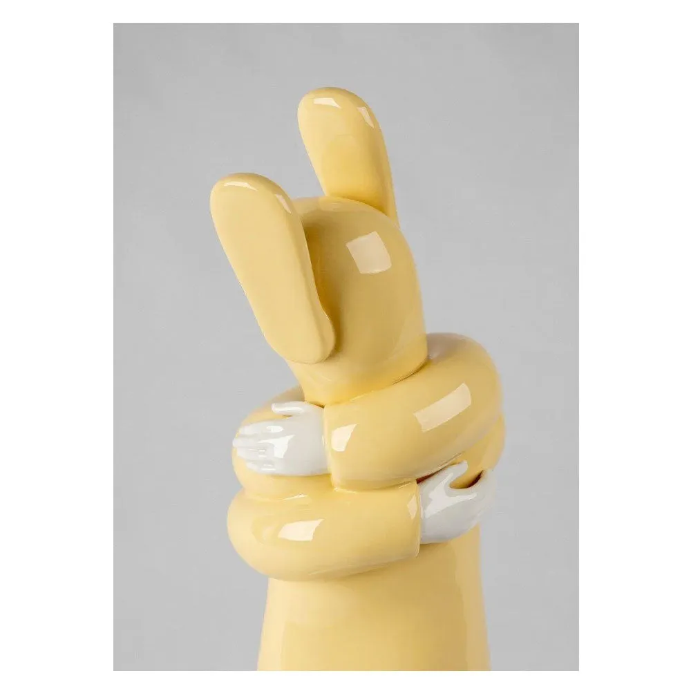 Embraced Sculpture (Yellow) - Jaime Hayon