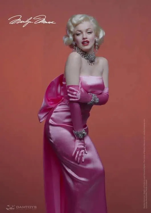 Marilyn Monroe 1:3 scale