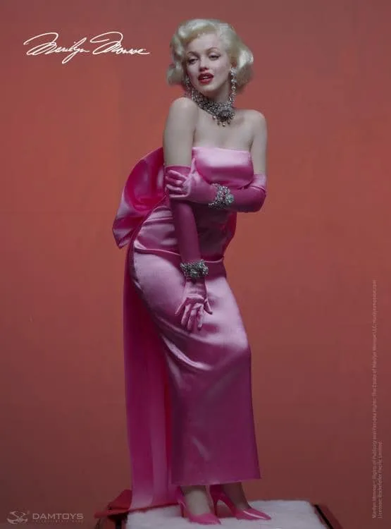 Marilyn Monroe 1:3 scale