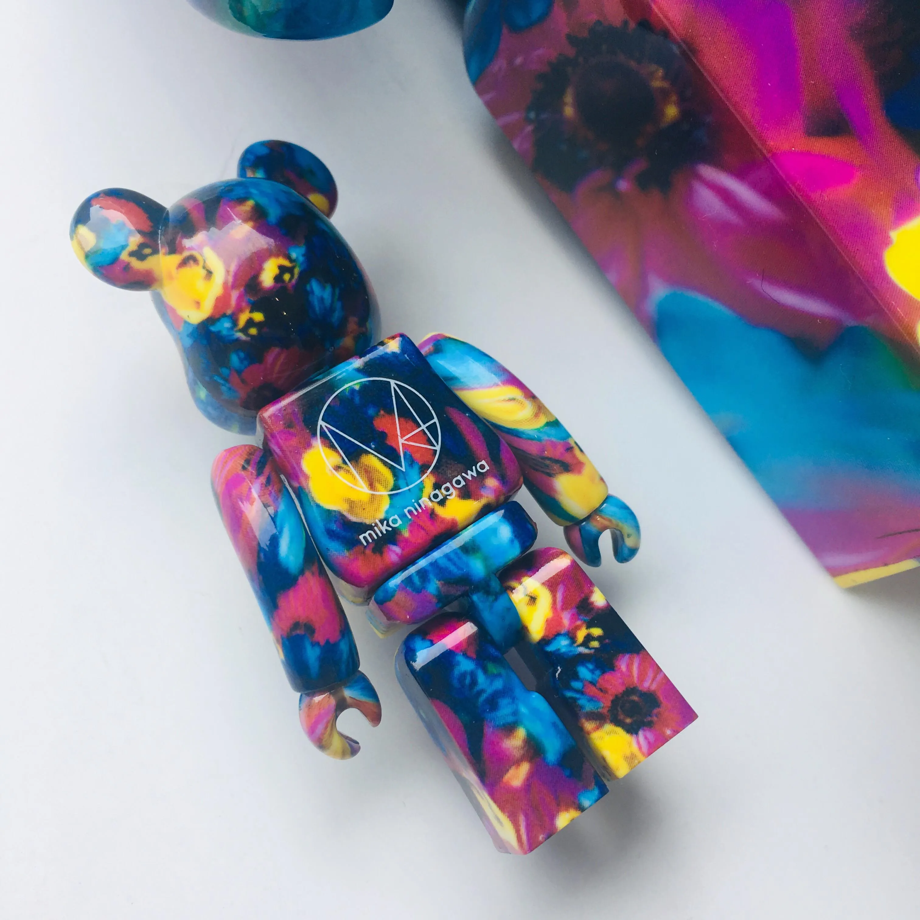 Mika Ninagawa Anemone 100%   400% Bearbrick Set from Medicom Toy