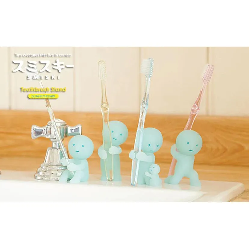Smiski Toothbrush Holder - Protecting
