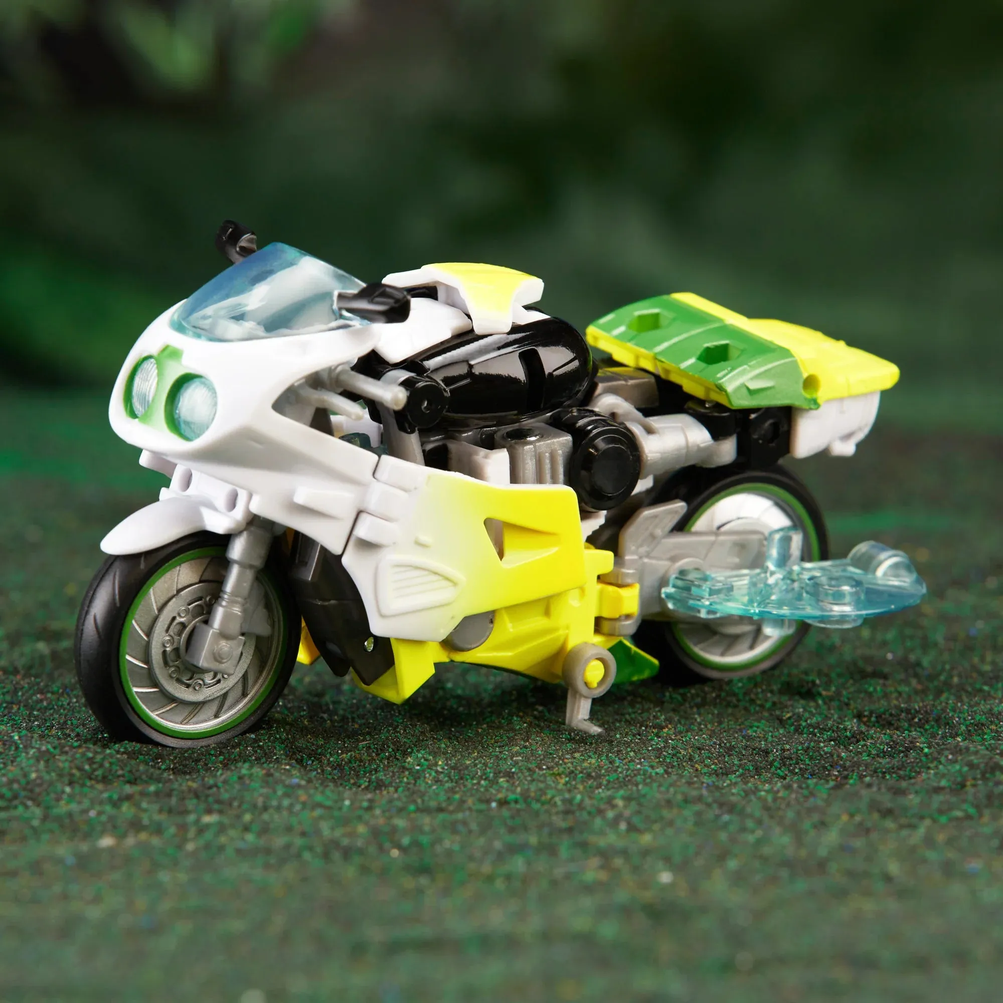 Transformers: Legacy Evolution (Toxitron Series) G2 Universe Laser Cycle Action Figure (F7512) LOW STOCK